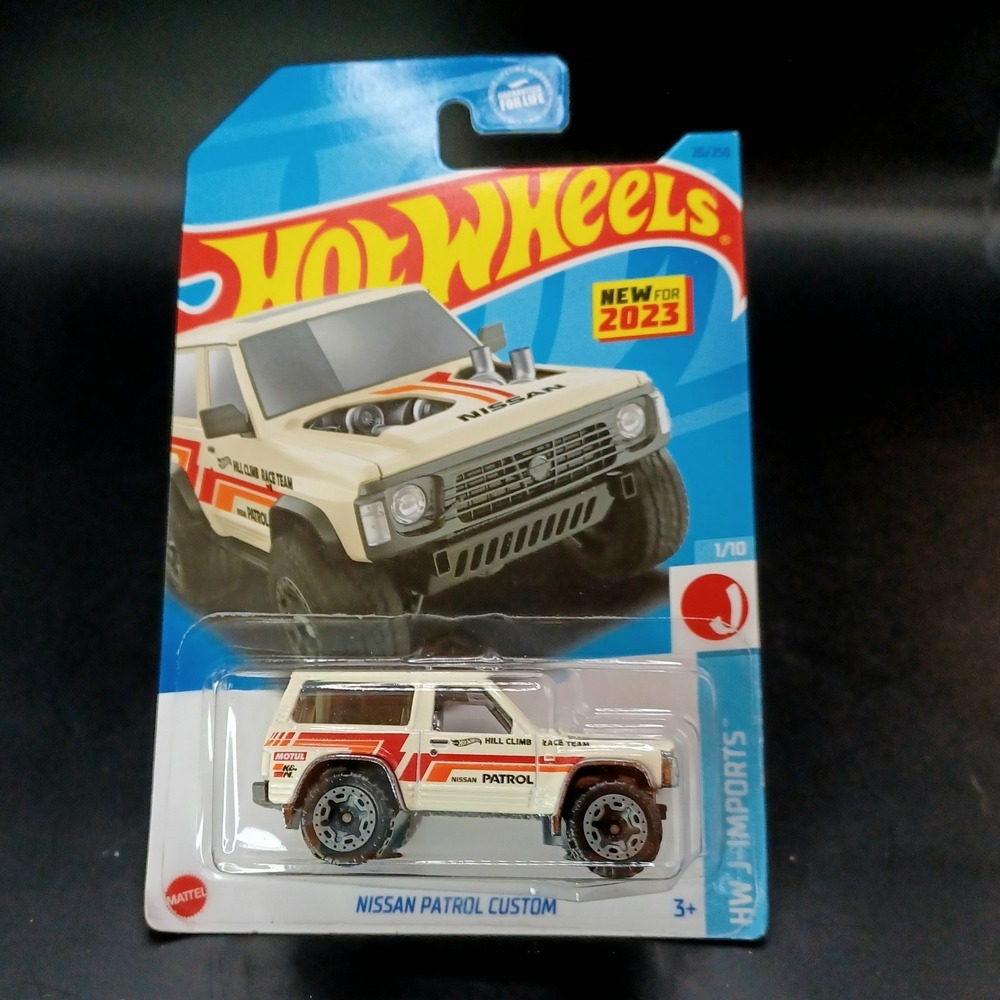 Hot Wheels Truck Nissan Patrol Custom Ivory J-Imports Hill Climb 2023